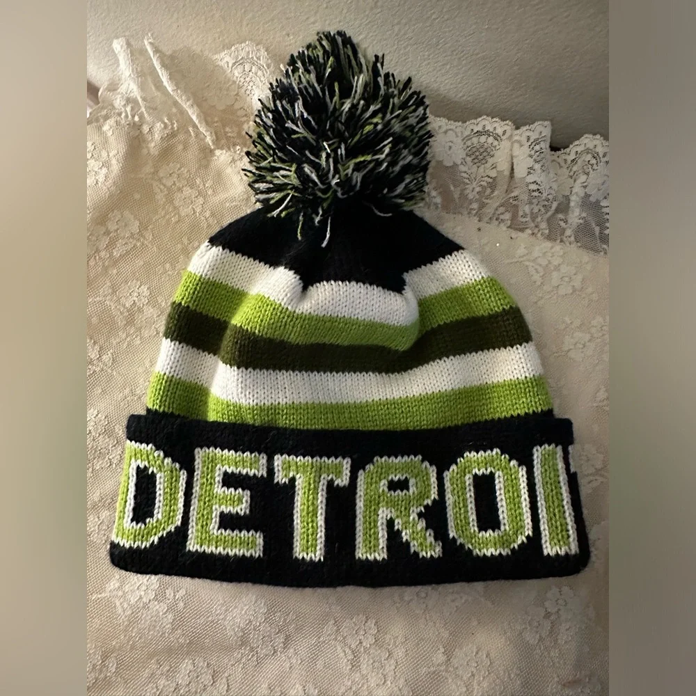 Detroit Pom-Pom Winter Beanie -